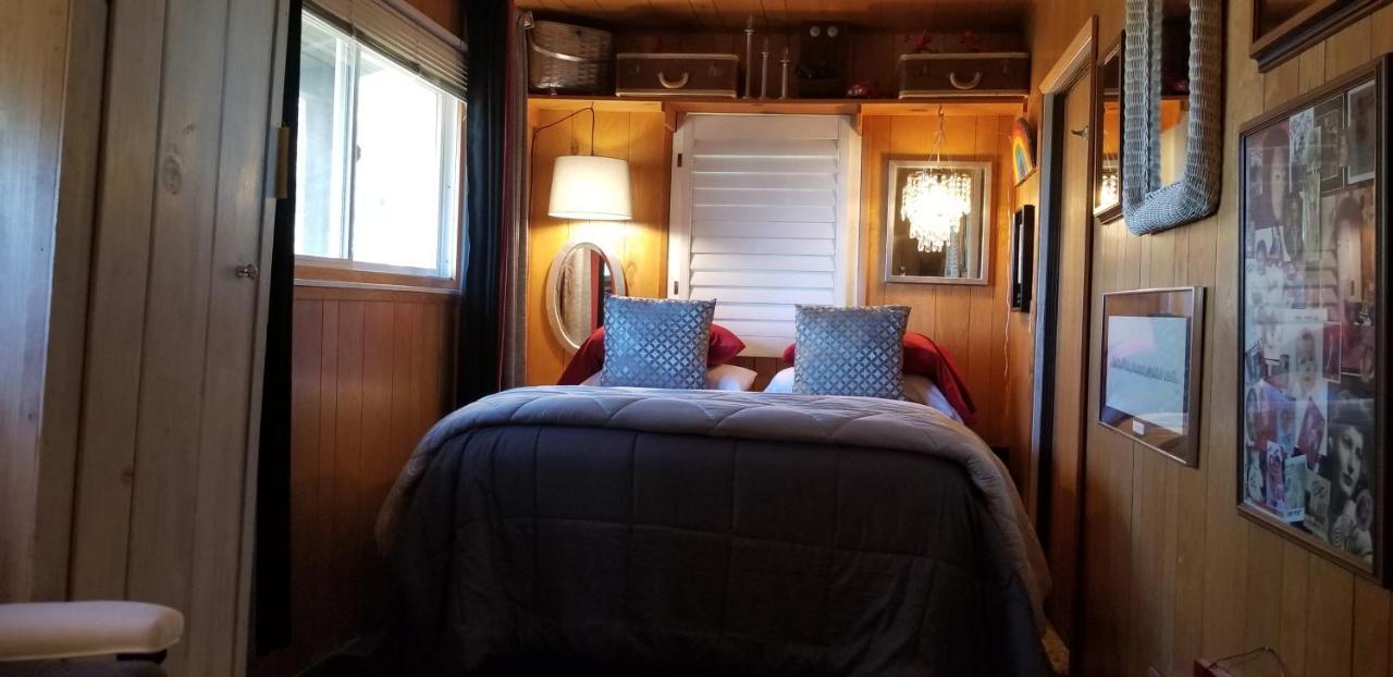 Rainbow Guest House Fallbrook Extérieur photo